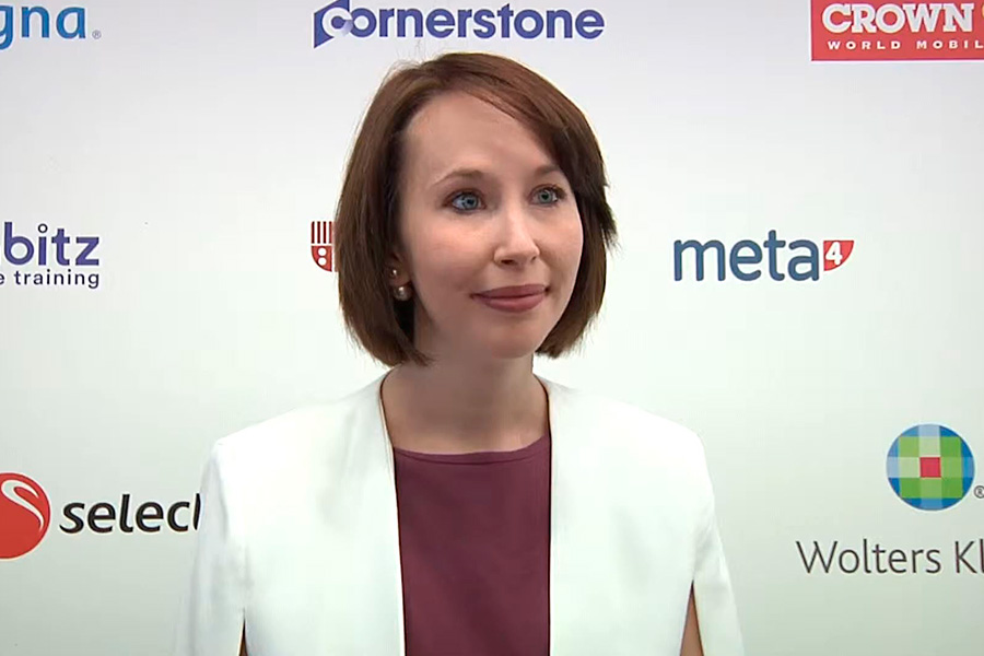 entrevista helene relaciones con empresas